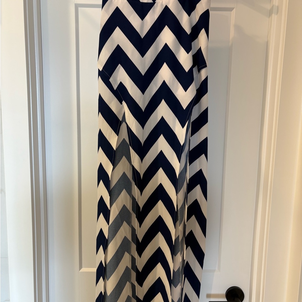 Maxi leg split skirt in Navy and White size AUS 8, US 2.